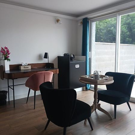 Touraco Bed & Breakfast Villars-les-Dombes Exterior photo