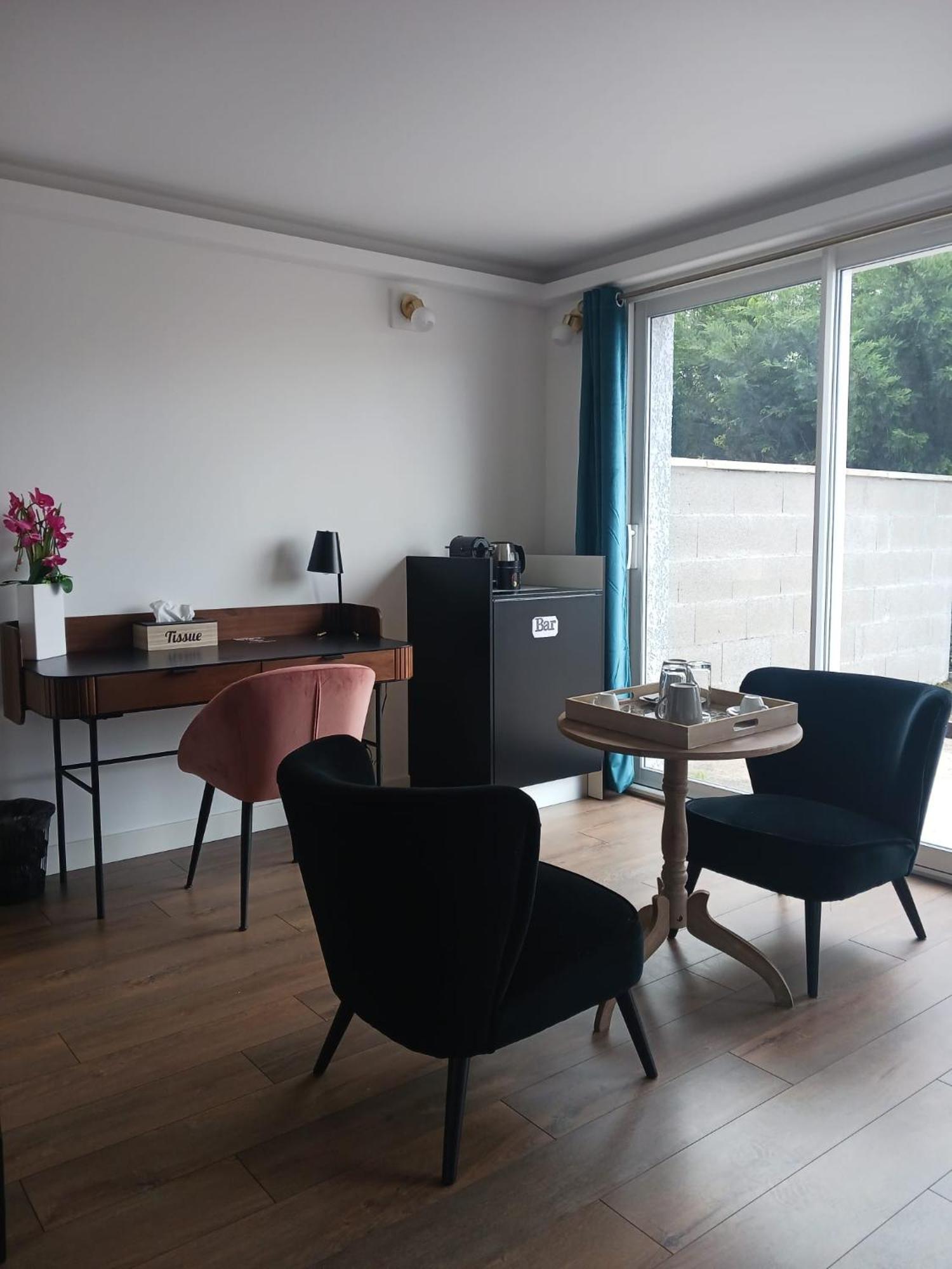 Touraco Bed & Breakfast Villars-les-Dombes Exterior photo